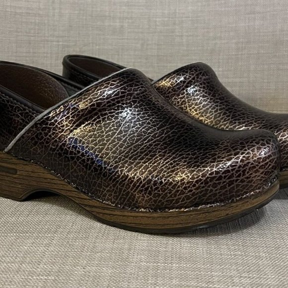 Dansko Professional Clogs Metallic Bronze Size 40~BEAUTIFUL!!! - Picture 2 of 7